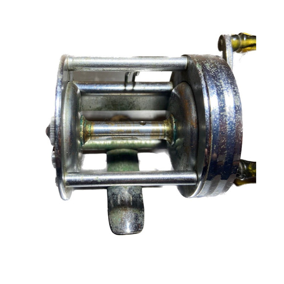 Vintage Shakespeare Criterion 1960 Model NE Right Handed Bait Casting Reel - Picture 3 of 6